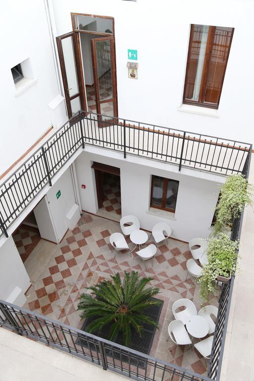 Отель Residenza Accademia Мантуя Экстерьер фото