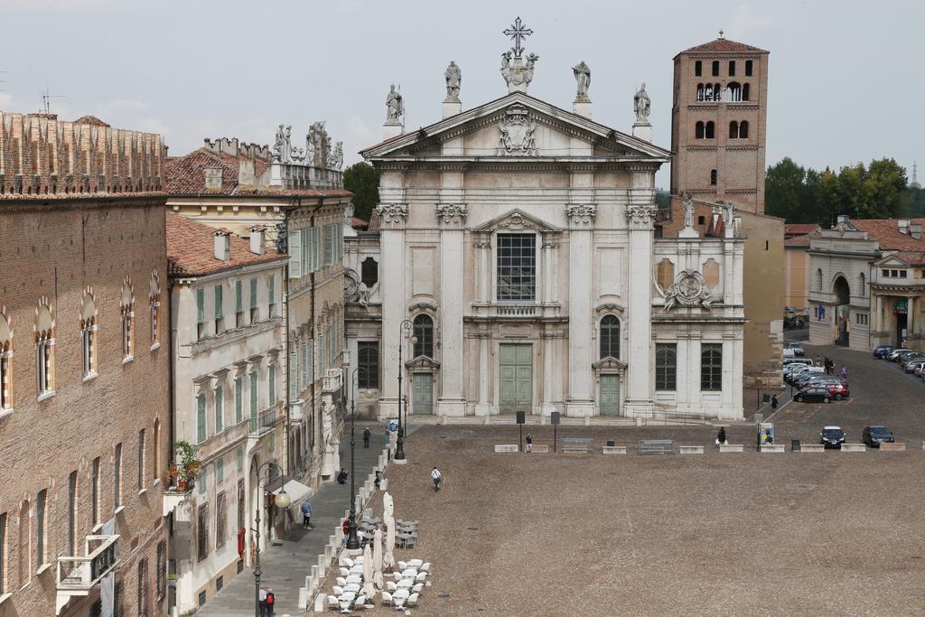 Отель Residenza Accademia Мантуя Экстерьер фото
